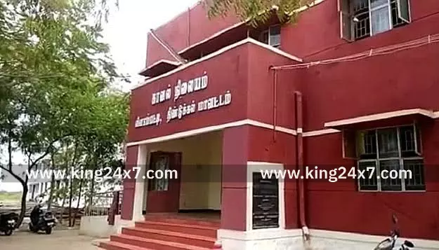 நிலத்தகராறில் விவசாயியை தாக்கிய 12 பேர் மீது வழக்கு