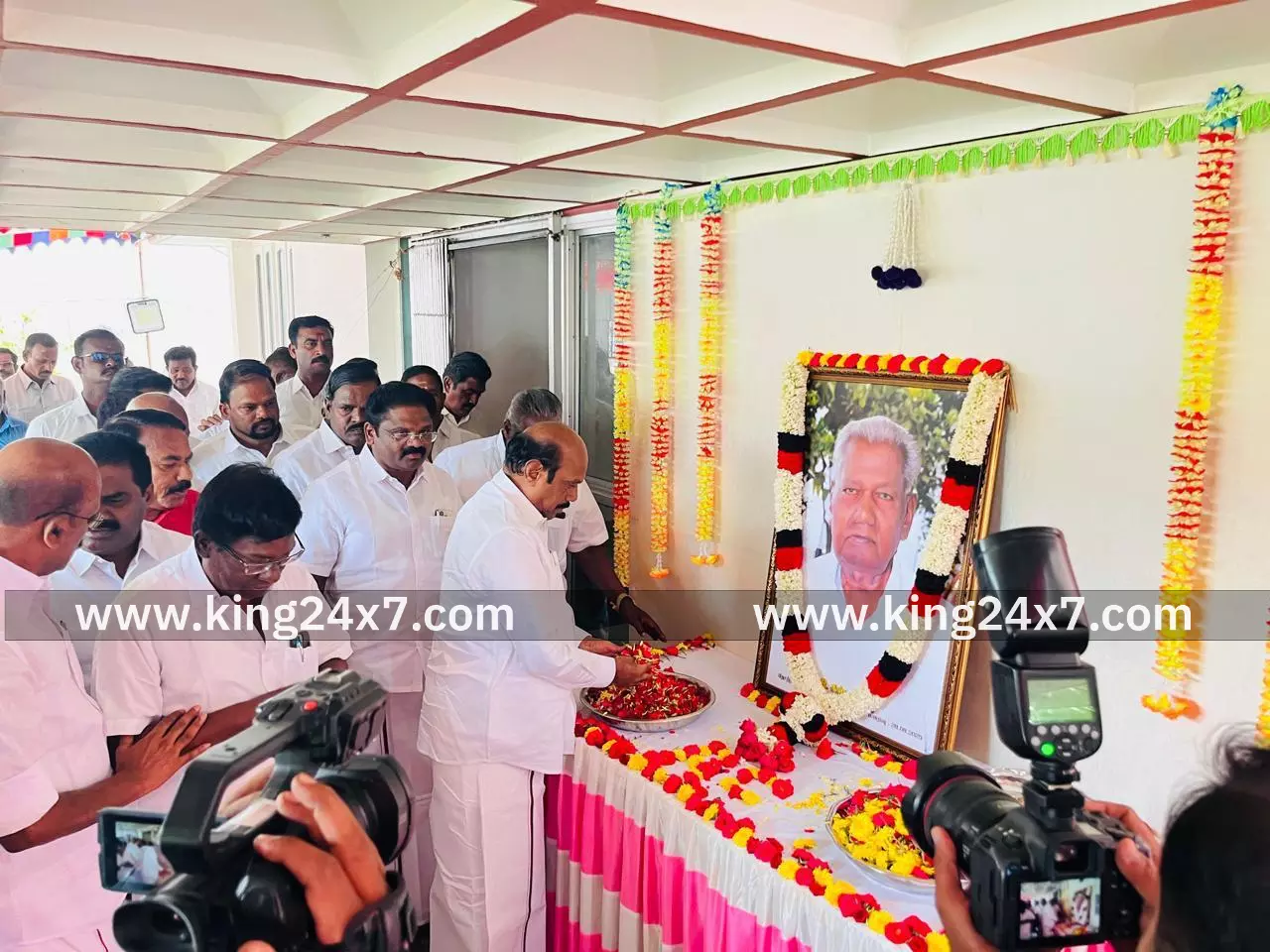 முன்னாள் எம்எல்ஏ மறைவுக்கு அமைச்சர் அஞ்சலி முன்னாள் எம்எல்ஏ மறைவுக்கு அமைச்சர் அஞ்சலி