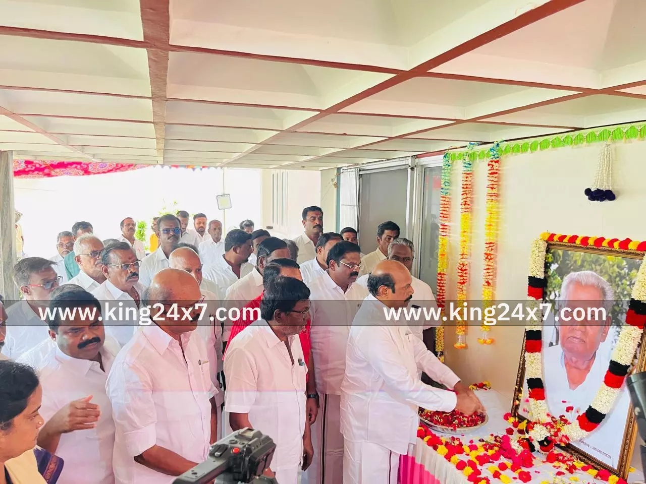 முன்னாள் எம்எல்ஏ மறைவுக்கு அமைச்சர் அஞ்சலி முன்னாள் எம்எல்ஏ மறைவுக்கு அமைச்சர் அஞ்சலி