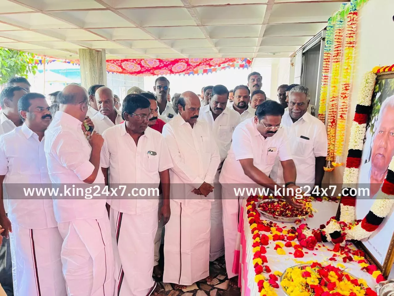 முன்னாள் எம்எல்ஏ மறைவுக்கு அமைச்சர் அஞ்சலி முன்னாள் எம்எல்ஏ மறைவுக்கு அமைச்சர் அஞ்சலி