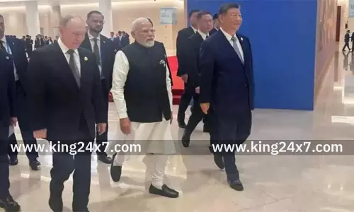 மாற்றம் வருமா..? ரஷிய அதிபர் புதினை சந்தித்தார் பிரதமர் மோடி!!