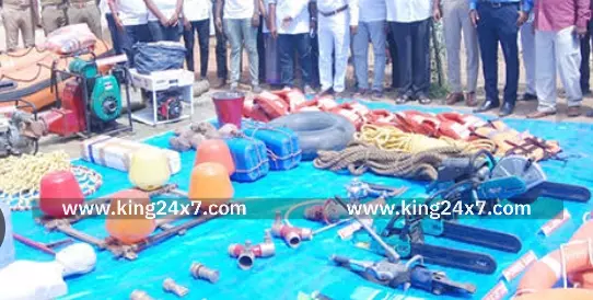   அரசு பள்ளியில் பேரிடர் முகாம் நடத்த எதிர்ப்பு