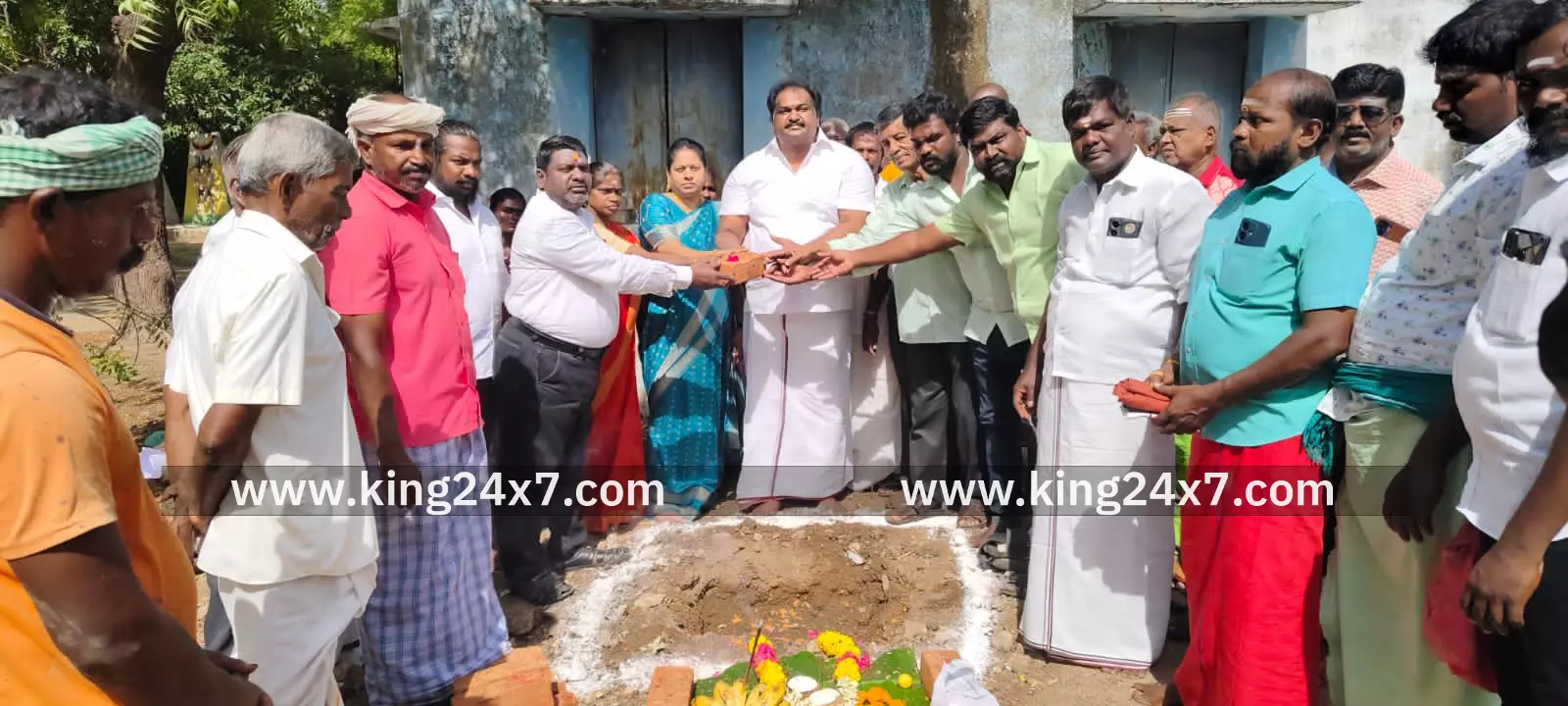 26வது வார்டில் ரேஷன் கடை கட்டுவதற்கான அடிக்கல் நாட்டு விழா