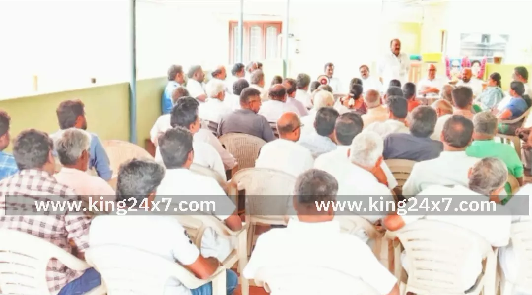 கோவை: எடப்பாடி பழனிசாமி கோவை வருகை - அதிமுக ஆலோசனை கூட்டம் ! கோவை: எடப்பாடி பழனிசாமி கோவை வருகை - அதிமுக ஆலோசனை கூட்டம் !