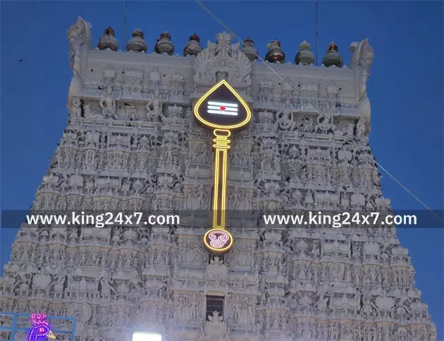 திருச்செந்தூர் கோயிலில் பிரேக் தரிசனம் முறை: திருச்செந்தூர் கோயிலில் பிரேக் தரிசனம் முறை: