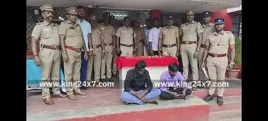 தொழில் அதிபா் வீட்டில் திருடப்பட்ட 120 பவுன் நகைகள் மீட்பு