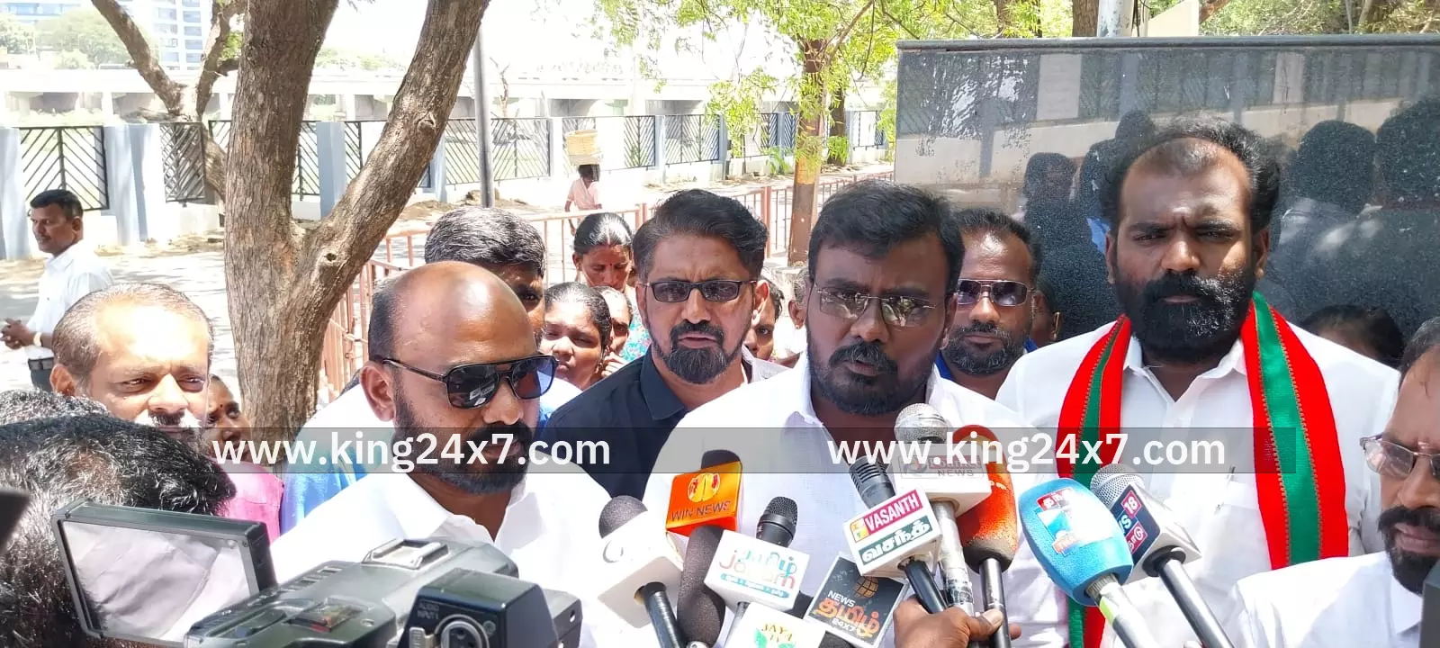 கல்லூரியில் நடைபெறும் அவலம்-மாநில துணை பொதுச்செயலாளர் பேட்டி கல்லூரியில் நடைபெறும் அவலம்-மாநில துணை பொதுச்செயலாளர் பேட்டி