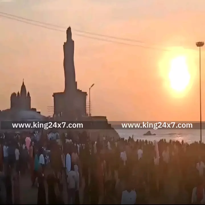 கன்னியாகுமரியில்  1லட்சத்து 20 ஆயிரம் பேர் பயணம்