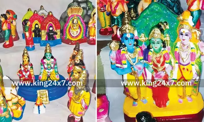 தஞ்சாவூர் பூம்புகார் விற்பனை நிலையத்தில் கொலு பொம்மைகள் விற்பனை துவக்கம்