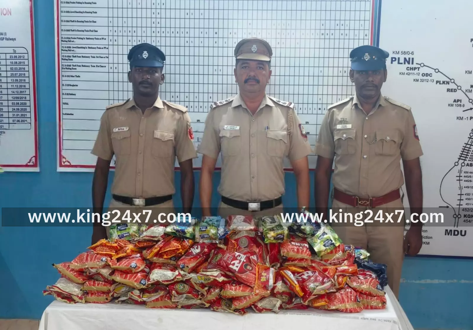 ரயில் நிலையத்தில் 40 கிலோ குட்கா பறிமுதல் ரயில் நிலையத்தில் 40 கிலோ குட்கா பறிமுதல்