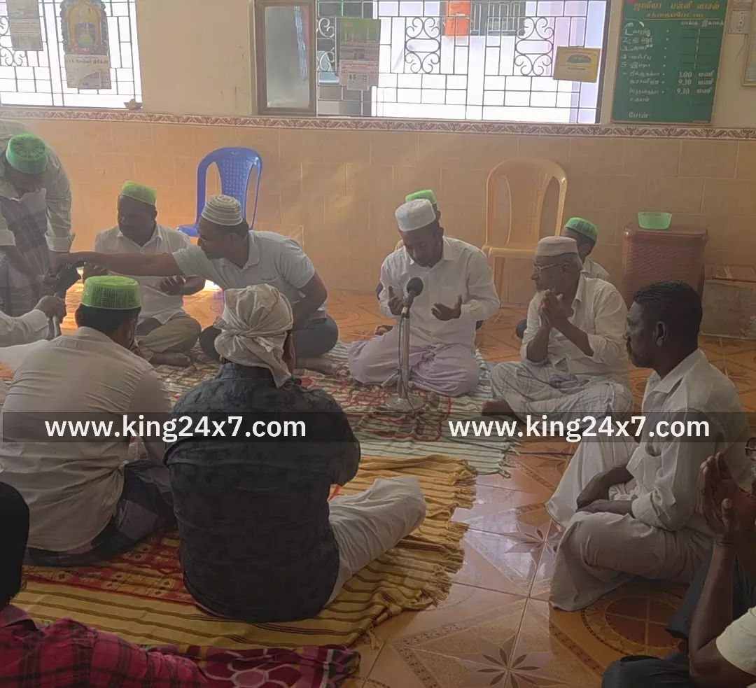 சந்தைப்பேட்டை பள்ளிவாசலில் மீலாது நபி கொண்டாட்டம்