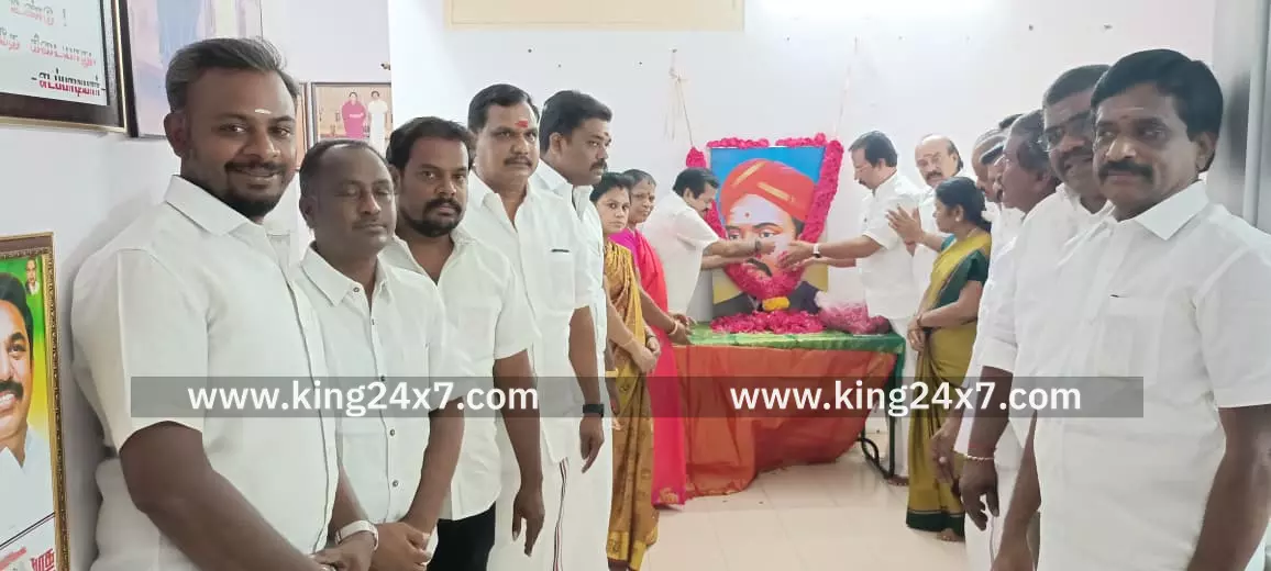 வ.உ.சி திருவுருவ படத்திற்கு அதிமுக முன்னாள் அமைச்சர் மரியாதை