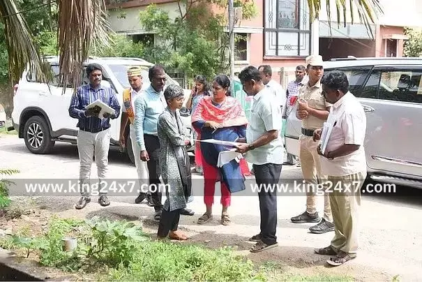 வளர்ச்சி திட்ட பணிகளை ஆய்வு செய்த மாவட்ட ஆட்சியர் வளர்ச்சி திட்ட பணிகளை ஆய்வு செய்த மாவட்ட ஆட்சியர்