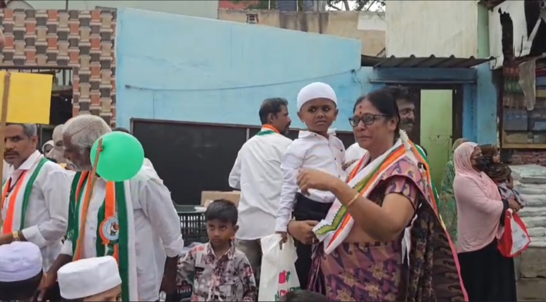 கோவையில் மீலாது நபி ஊர்வலம் !