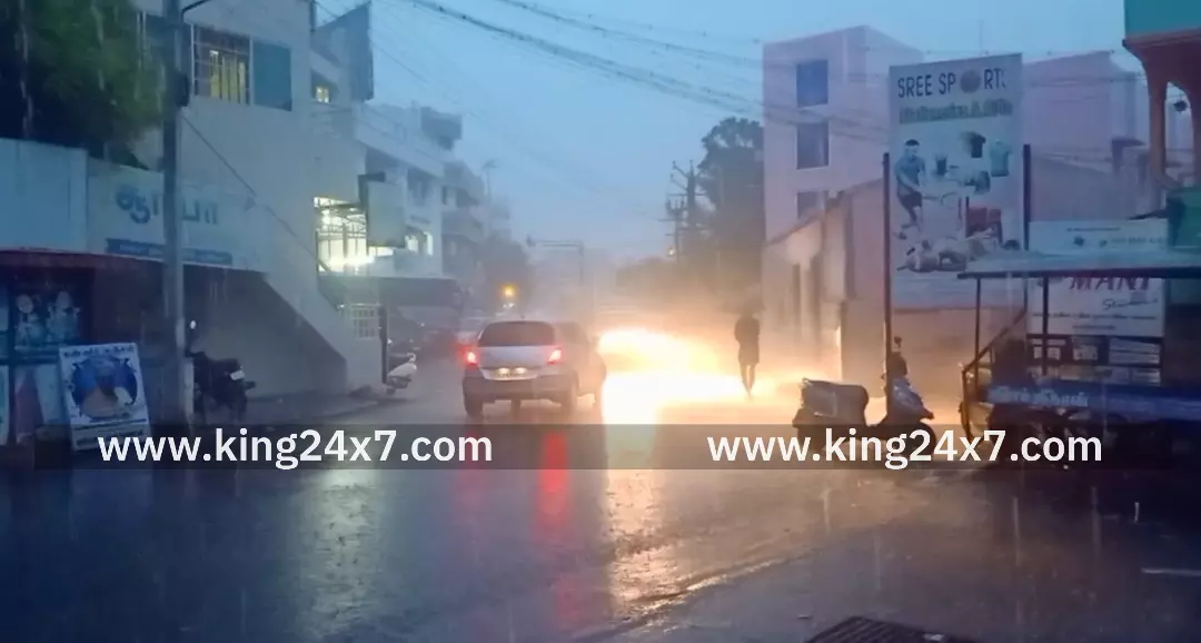 கரூரில் 23.20-mm மழை அளவு பதிவு. மாவட்ட நிர்வாகம் அறிவிப்பு. கரூரில் 23.20-mm மழை அளவு பதிவு. மாவட்ட நிர்வாகம் அறிவிப்பு.