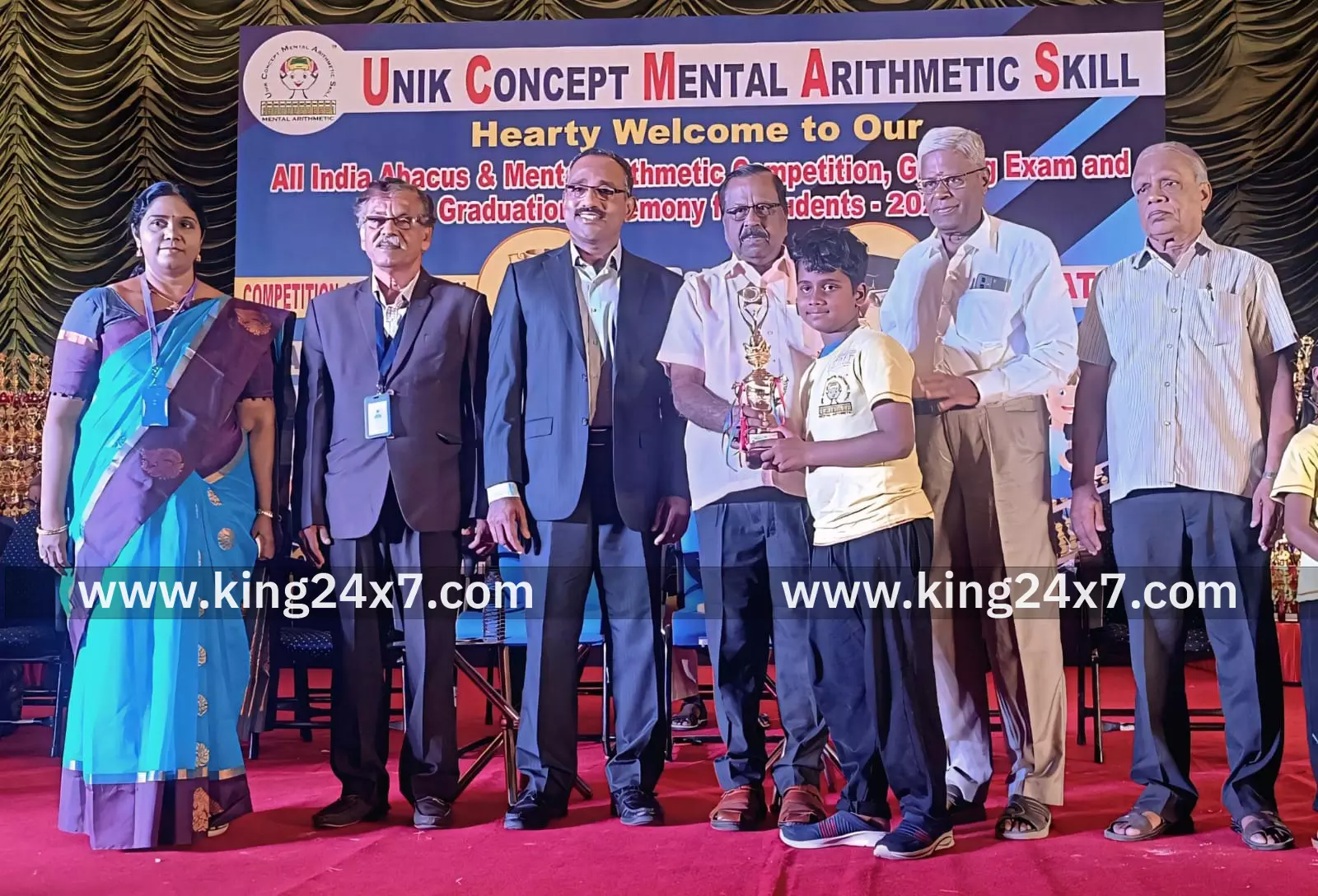 தேசிய அளவில் தங்க கோப்பையை தட்டி சென்ற நெல்லை மாணவன்