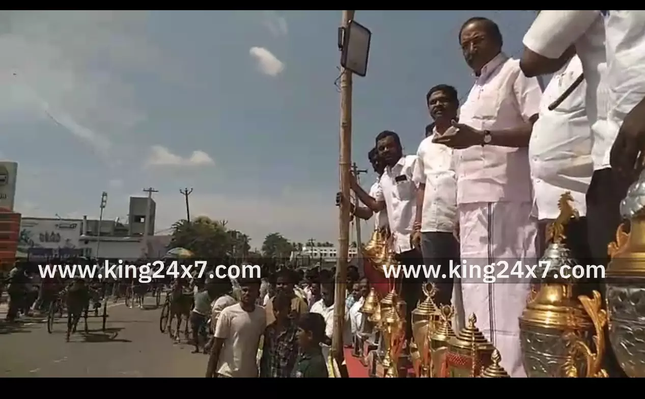 முன்னாள் அமைச்சர் என்று சொல்ல மனம் வரல ....