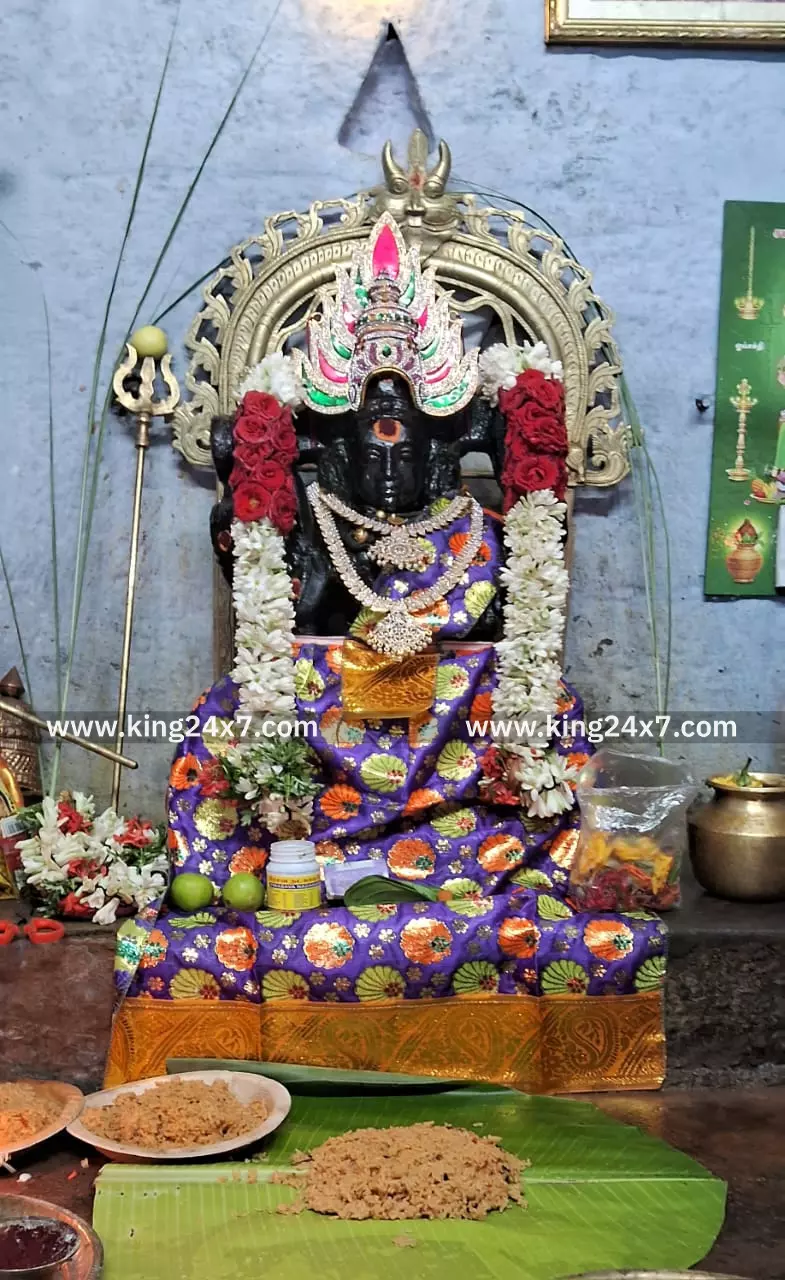 சங்குபேட்டையில் ஸ்ரீ முத்துமாரியம்மன் கோயிலில் ஆவணி மாதம் பௌர்ணமியையொட்டி சிறப்பு பூஜை, மற்றும் அன்னதானம் . சங்குபேட்டையில் ஸ்ரீ முத்துமாரியம்மன் கோயிலில் ஆவணி மாதம் பௌர்ணமியையொட்டி சிறப்பு பூஜை, மற்றும் அன்னதானம் .