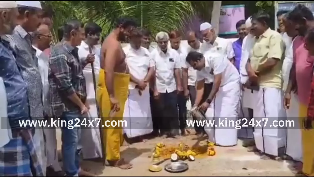 நிழற்கூடம் அமைக்க பேரூராட்சி தலைவர் பூமி பூஜை