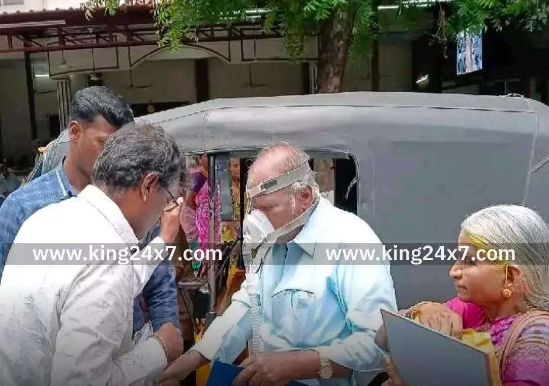 குறைதீர்வு கூட்டத்தில் முன்னாள் அலுவலர் மனு அளிப்பு!