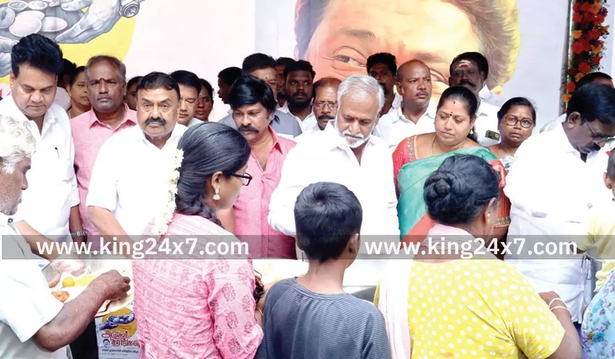 200-வது நாளில் ‘அன்னம் தரும் அமுதக்கரங்கள்’ திட்டம்: அமைச்சர் ஆர்.எஸ்.ராஜகண்ணப்பன் பங்கேற்பு