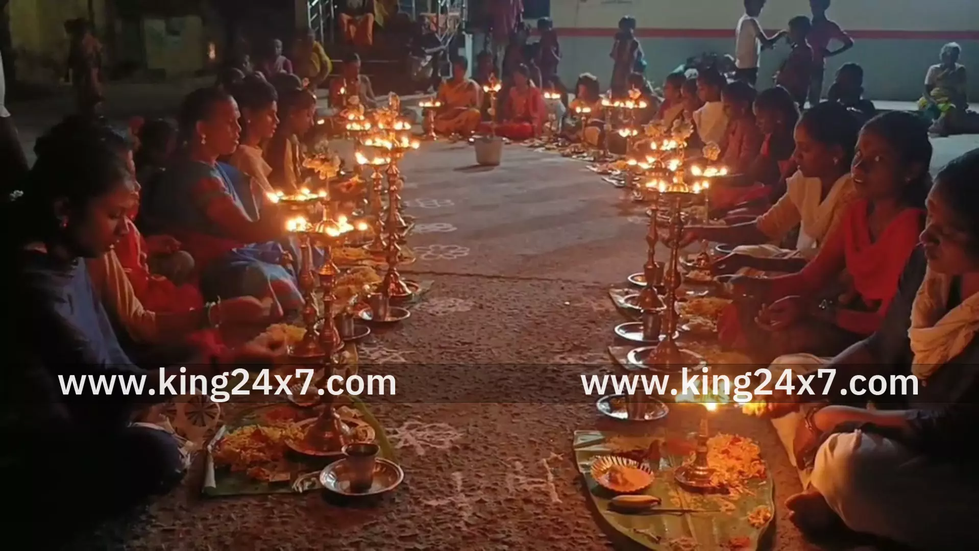 மழைபெய்ய வேண்டி அருள்மிகு காளியம்மன்,பகவதியம்மன் கோவிலில் விளக்குபூஜை