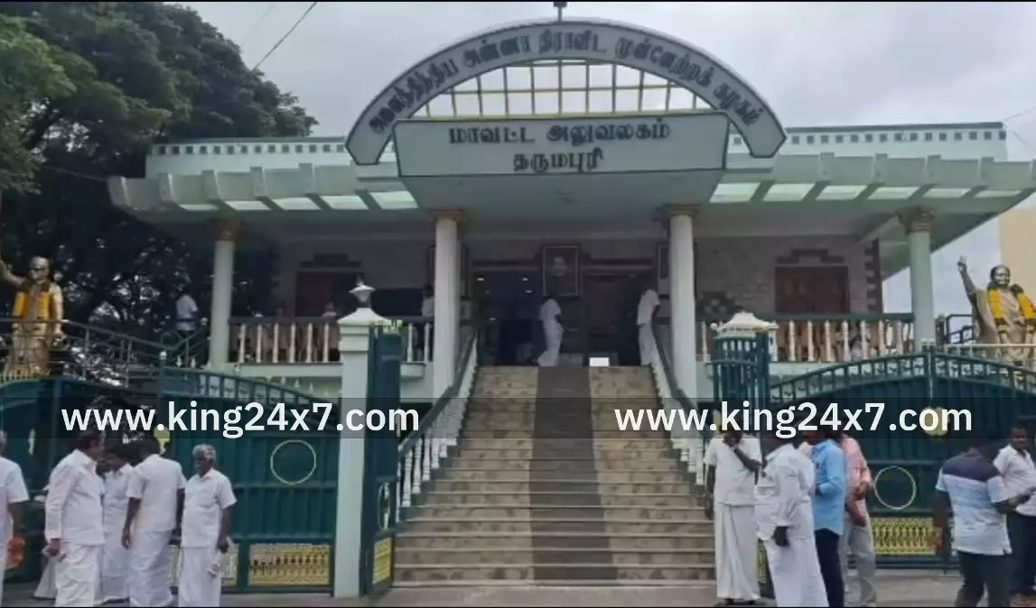 தர்மபுரியில் அதிமுக நிர்வாகிகள் கூட்டம் தர்மபுரியில் அதிமுக நிர்வாகிகள் கூட்டம்