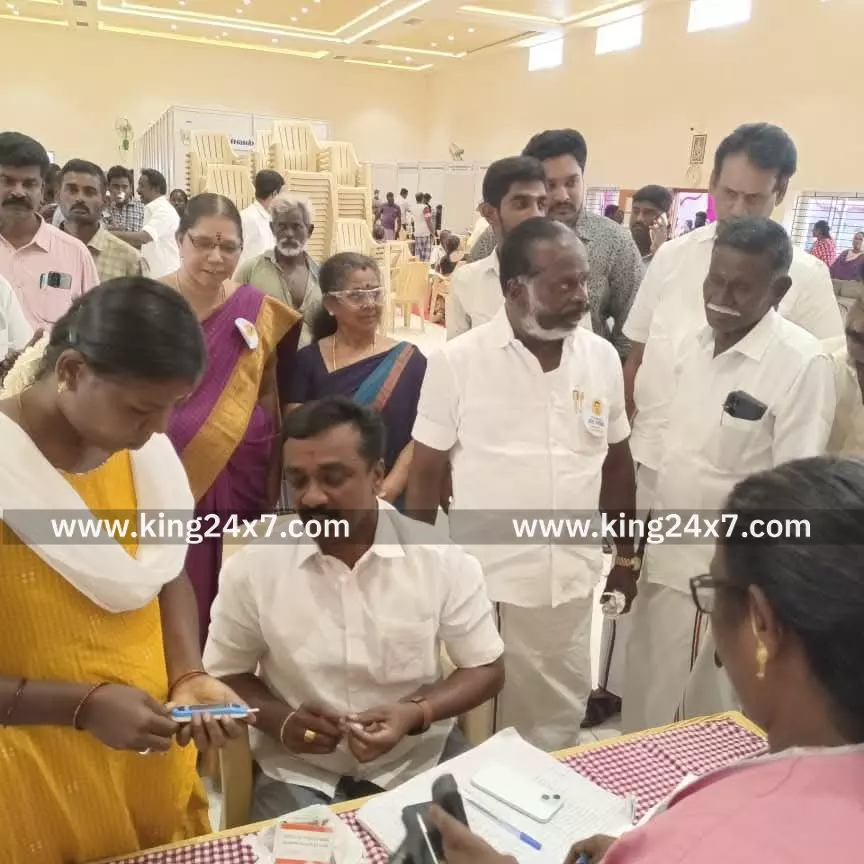 உங்களிடம் ஸ்டாலின் திட்ட முகாமை தொடங்கி வைத்த எம் எல் ஏ உங்களிடம் ஸ்டாலின் திட்ட முகாமை தொடங்கி வைத்த எம் எல் ஏ