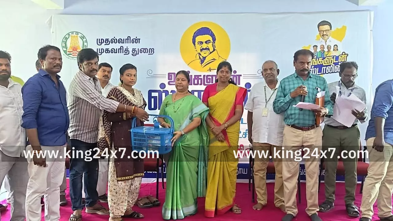 பயனாளிகளுக்கு நலத்திட்ட உதவிகள் வழங்கிய எம்எல்ஏ பயனாளிகளுக்கு நலத்திட்ட உதவிகள் வழங்கிய எம்எல்ஏ