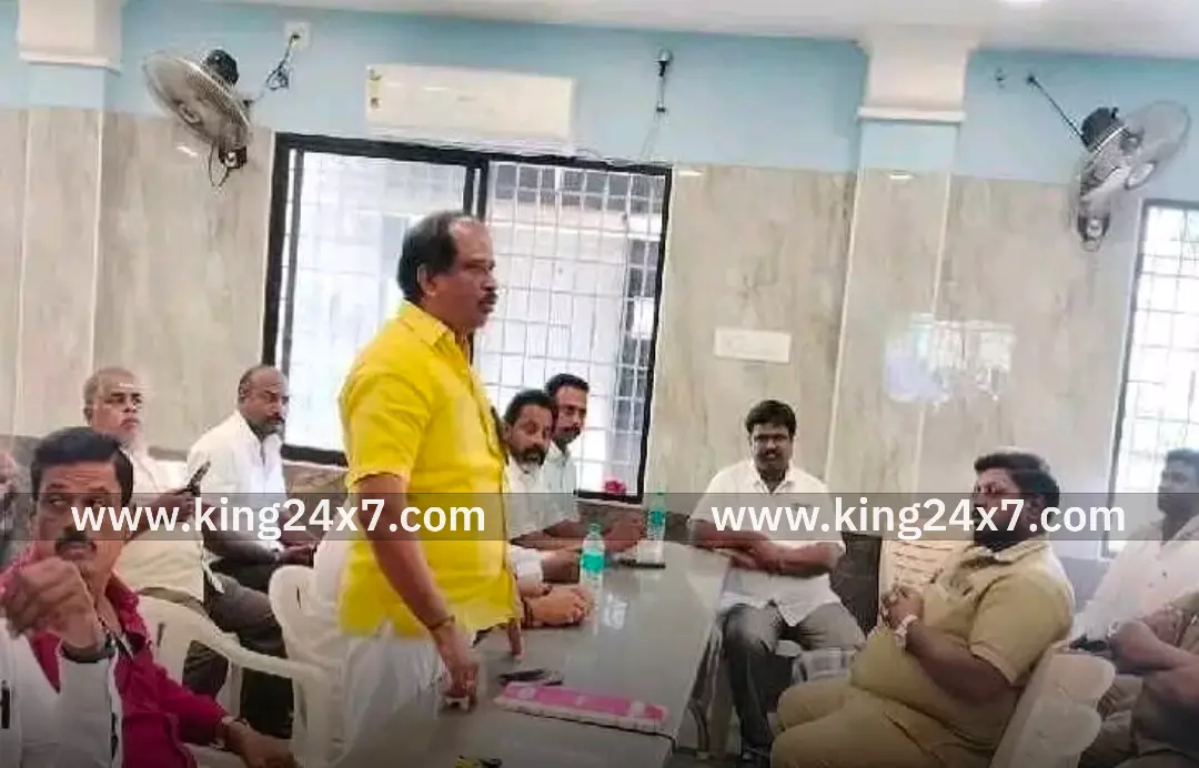 குடியாத்தத்தில் ஆயுத பூஜை முன்னிட்டு ஆலோசனைக் கூட்டம்!