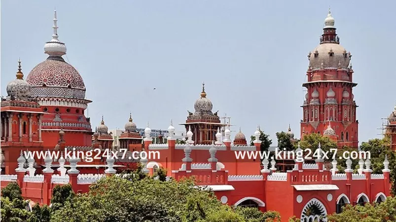 தூய்மை பணியாளர்கள் கைது விவகாரம்: விரிவான பதில் மனு தாக்கல் செய்ய அரசுக்கு ஐகோர்ட் உத்தரவு தூய்மை பணியாளர்கள் கைது விவகாரம்: விரிவான பதில் மனு தாக்கல் செய்ய அரசுக்கு ஐகோர்ட் உத்தரவு