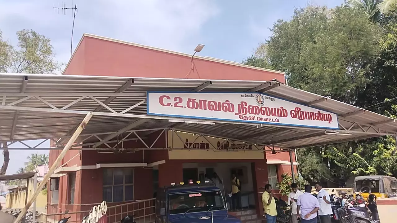 தேனி வீரபாண்டி அருகே புகையிலை பொருட்கள் பதுக்கியவர் கைது