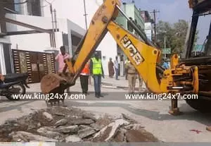 தஞ்சாவூர் பழைய பேருந்து நிலைய ஆக்கிரமிப்பு அகற்றம்