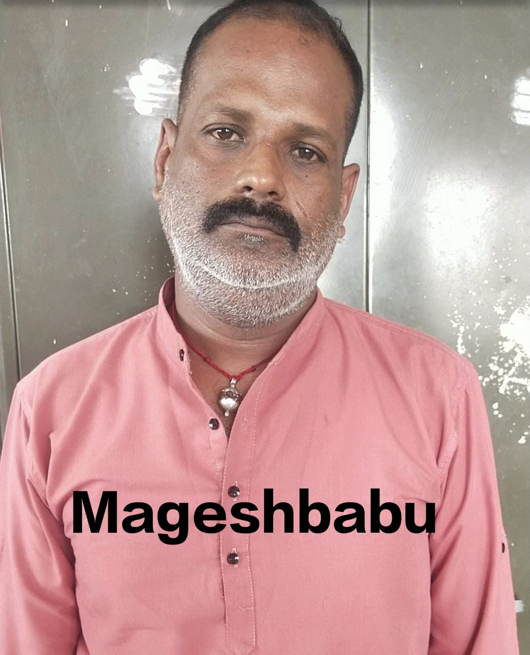 வெளிநாட்டில் வேலை வாங்கித் தருவதாக 32 பேரிடம் மோசடி: 2 பேர் கைது