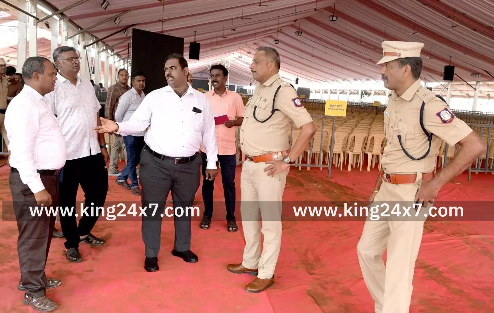 கிருஷ்ணகிரி அரசு ஆடவர் கலைக்கல்லூரி முதல்வர் வருகையை ஒட்டி ஆட்சியர் ஆய்வு.