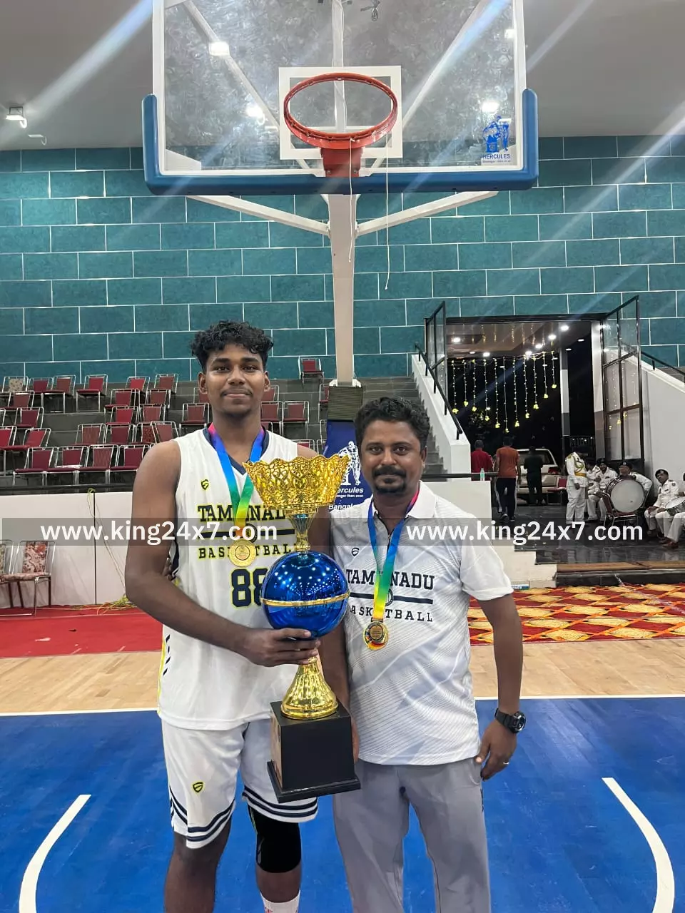 யூ18 கூடைப்பந்து போட்டியில் தமிழக அணி வெற்றி! யூ18 கூடைப்பந்து போட்டியில் தமிழக அணி வெற்றி!