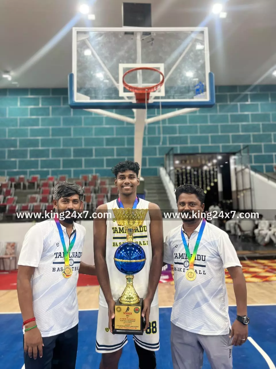 யூ18 கூடைப்பந்து போட்டியில் தமிழக அணி வெற்றி! யூ18 கூடைப்பந்து போட்டியில் தமிழக அணி வெற்றி!