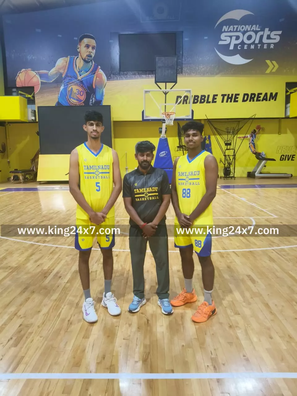 யூ18 கூடைப்பந்து போட்டியில் தமிழக அணி வெற்றி! யூ18 கூடைப்பந்து போட்டியில் தமிழக அணி வெற்றி!