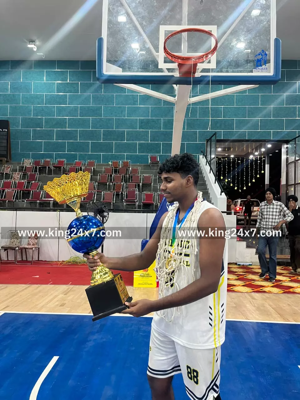 யூ18 கூடைப்பந்து போட்டியில் தமிழக அணி வெற்றி! யூ18 கூடைப்பந்து போட்டியில் தமிழக அணி வெற்றி!