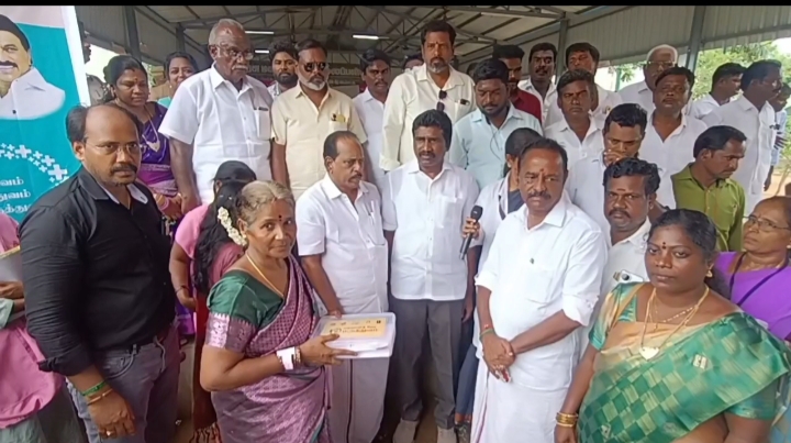 மதுராந்தகம்  தொகுதியில் நலம் காக்கும் ஸ்டாலின் மருத்துவ முகாம் 2000 பேருக்கு மருத்துவ சிகிச்சை