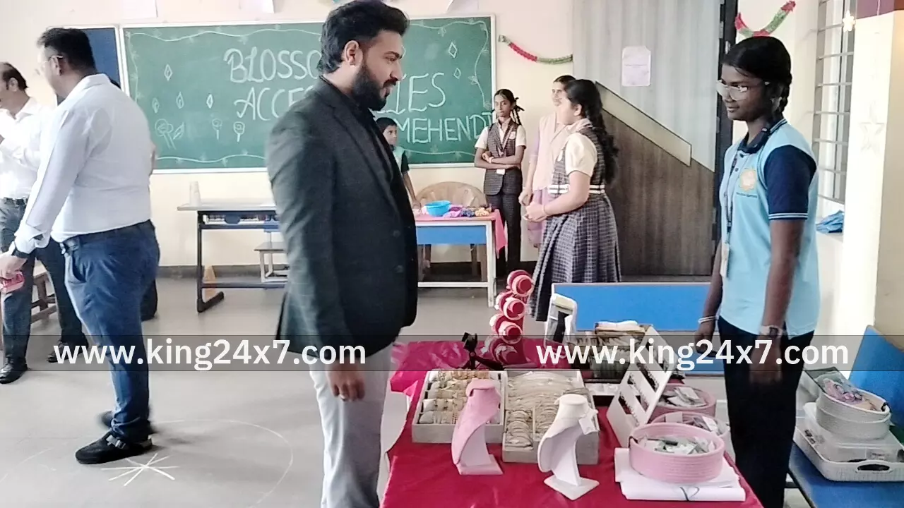 கோல்டன் கேட்ஸ் வித்யாஷ்ரம் பள்ளியில் மாணவர்களின் தொழிலதிபர் தினம் கோல்டன் கேட்ஸ் வித்யாஷ்ரம் பள்ளியில் மாணவர்களின் தொழிலதிபர் தினம்