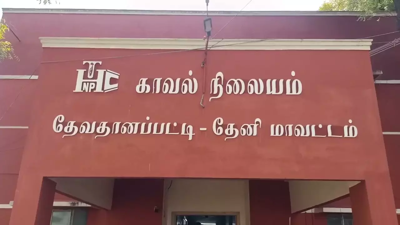 தேனி அருகே தேவதானப்பட்டியில் வீட்டில் வைத்து புகையிலை விற்றவர் கைது