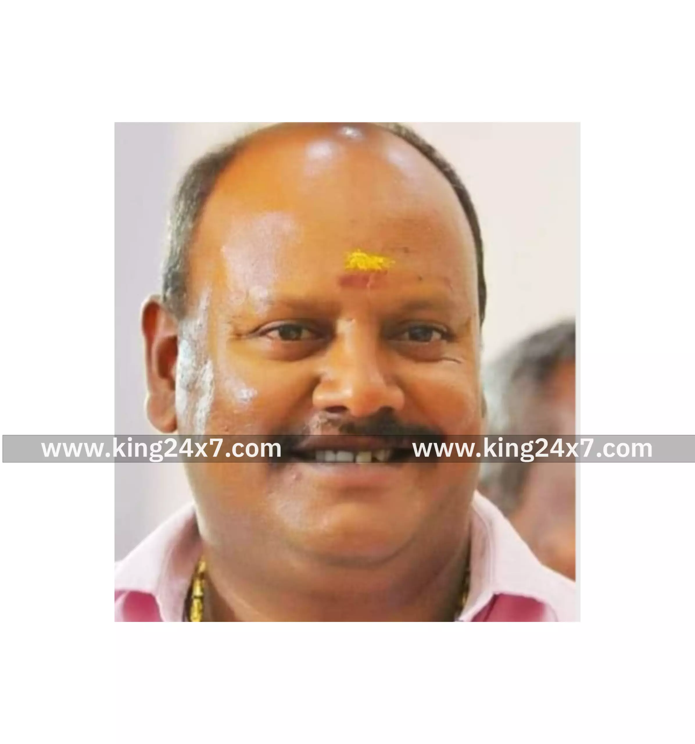 சோழவந்தான் பேரூர் திமுக செயலாளருக்கு விருது சோழவந்தான் பேரூர் திமுக செயலாளருக்கு விருது