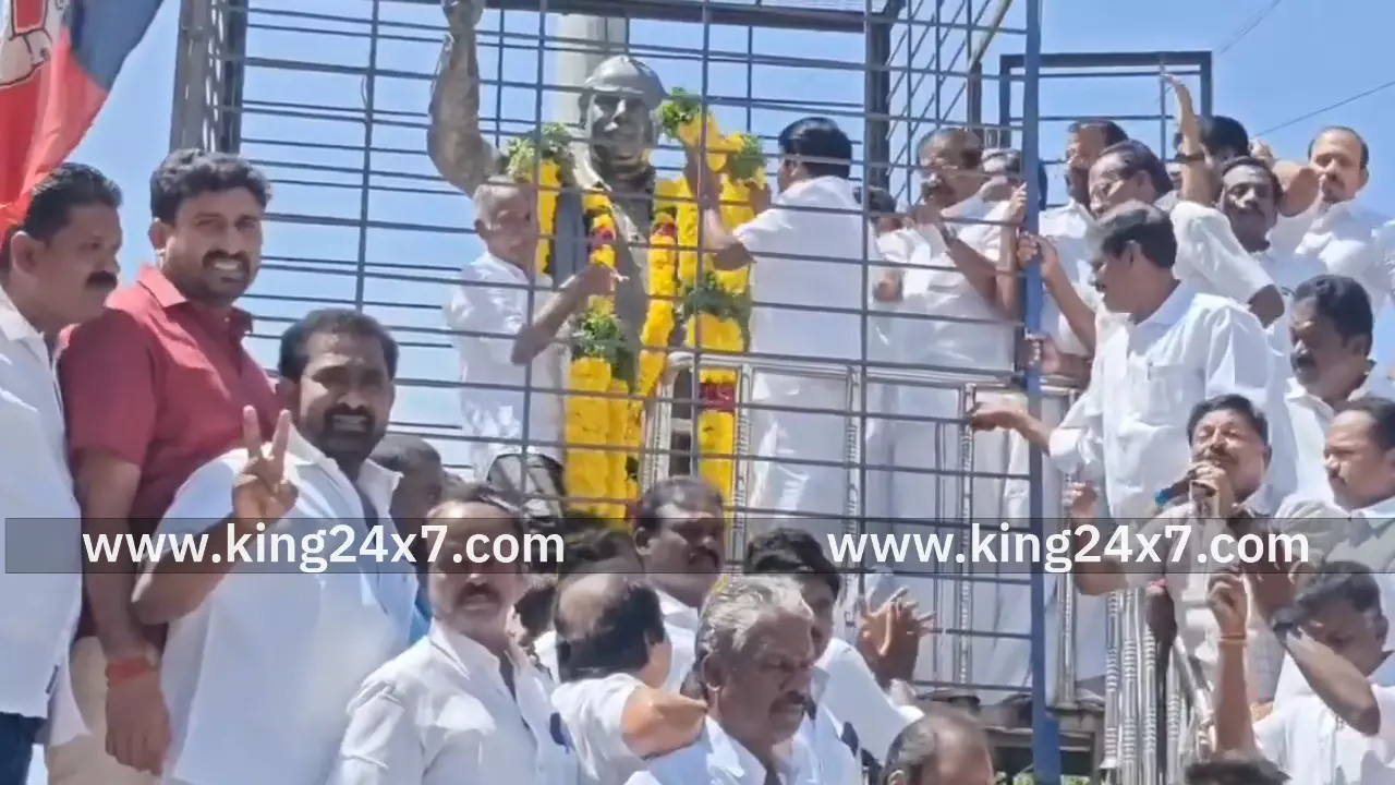 அண்ணா சிலைக்கு மாலை அணிவித்த விராலிமலை எம்எல்ஏ
