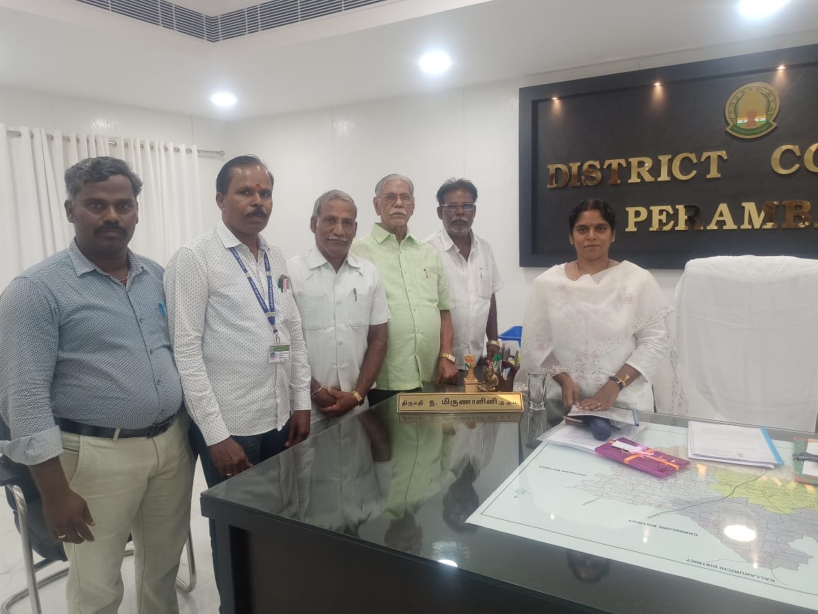 மாவட்ட ஆட்சியரை சந்தித்து வாழ்த்து தெரிவித்த இந்தியன் ரெட் கிராஸ் சொசைட்டி சங்கத்தின் நிர்வாகிகள்