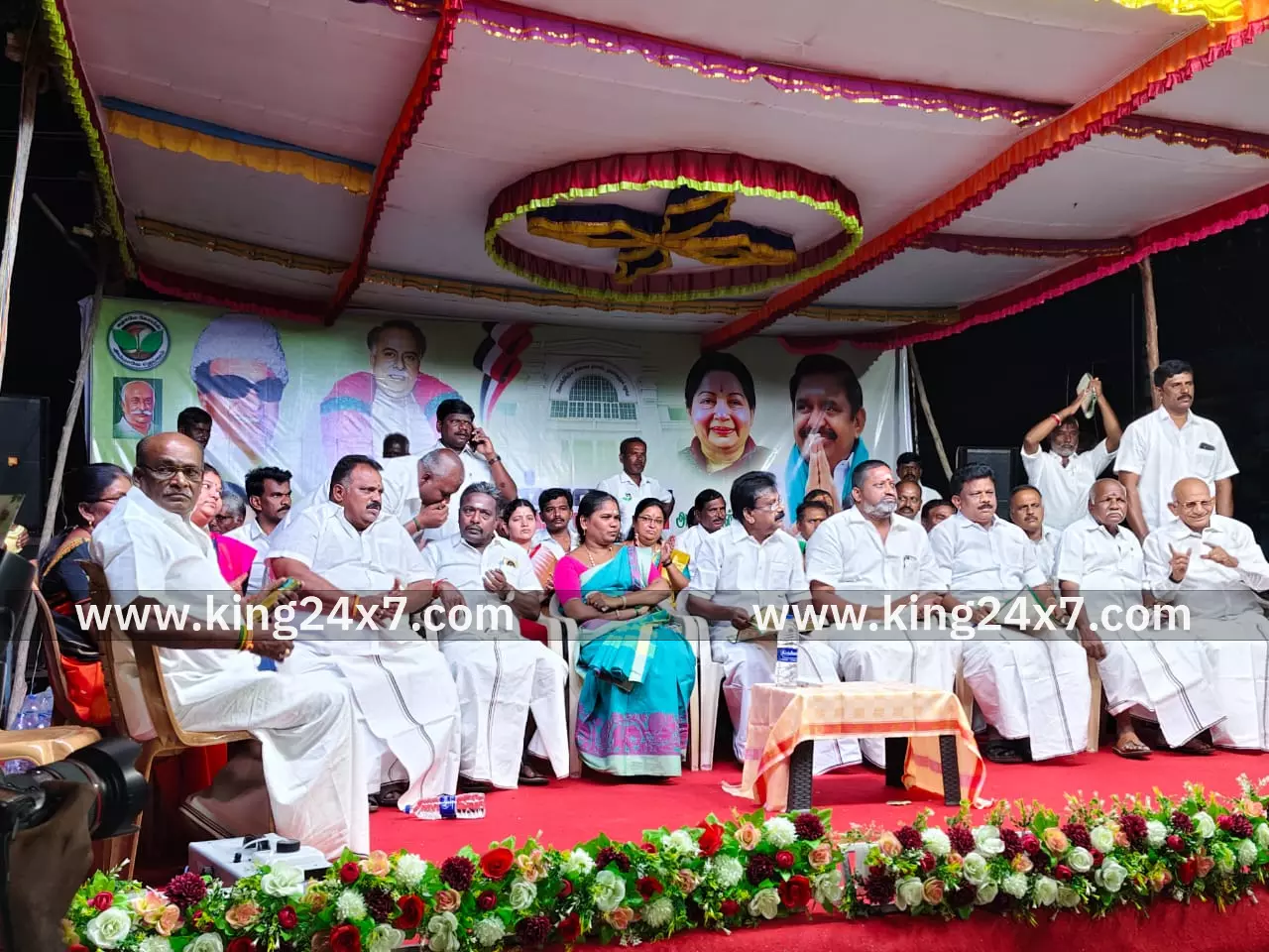 திருவேங்கடத்தில் அதிமுக பொதுக்கூட்டம் நடைபெற்றது