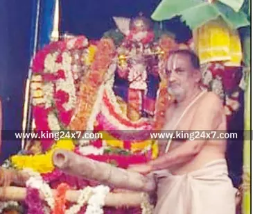 தேன்கனிக்கோட்டையில்பேட்டராய சாமி கோவிலில் உறியடி உற்சவம் தேன்கனிக்கோட்டையில்பேட்டராய சாமி கோவிலில் உறியடி உற்சவம்