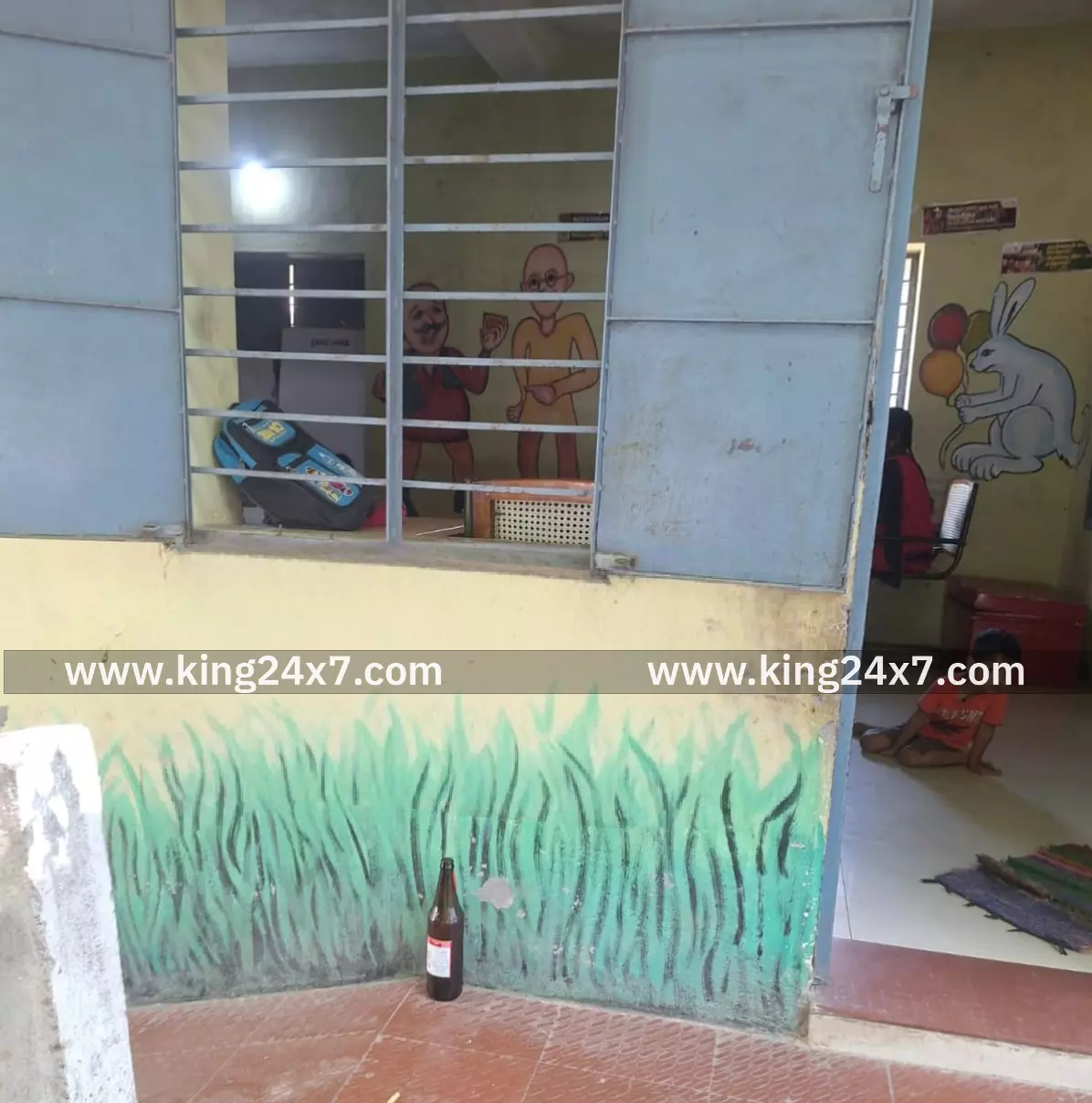 அங்கன்வாடி மையத்தை ஆக்கிரமிக்கும் மதுபிரியர்கள்