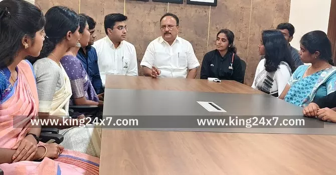 கோவை எம்.பி.யுடன் முதல்முறையாக மாணவர்கள் Internship !