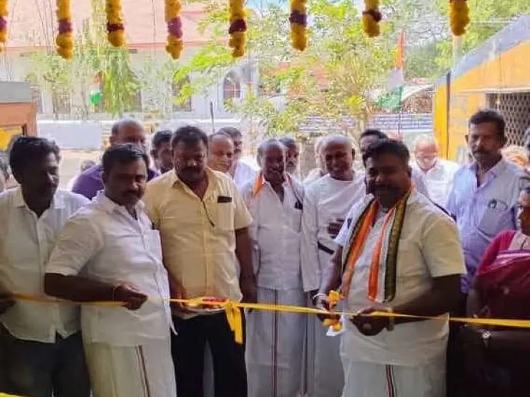 சுரண்டையில் ரேஷன் கடை திறப்பு விழா நடைபெற்றது